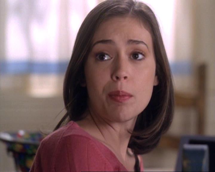 Charmed-Online-dot-net_119OutOfSight0417.jpg