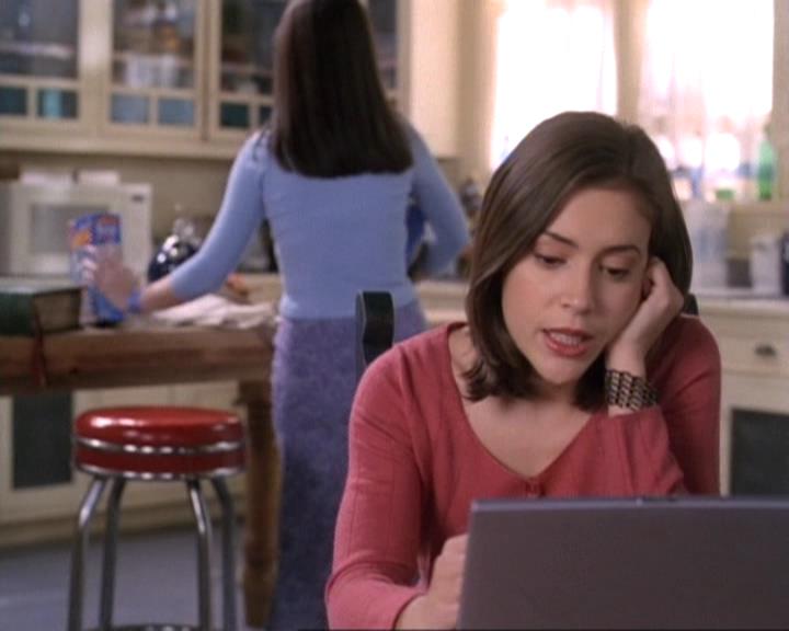Charmed-Online-dot-net_119OutOfSight0426.jpg