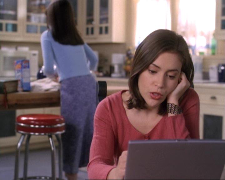 Charmed-Online-dot-net_119OutOfSight0427.jpg
