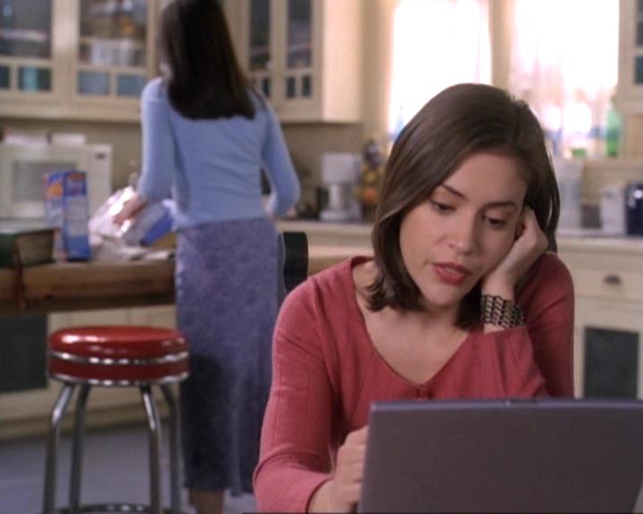 Charmed-Online-dot-net_119OutOfSight0428.jpg