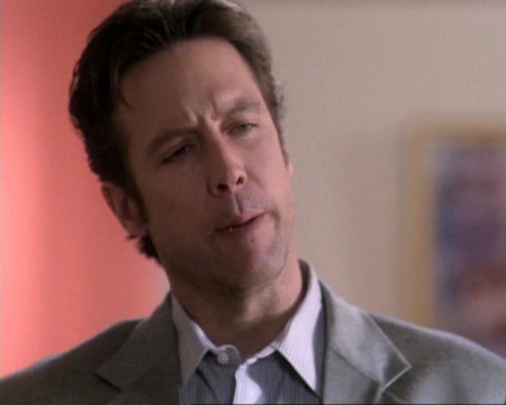 Charmed-Online-dot-net_119OutOfSight0511.jpg