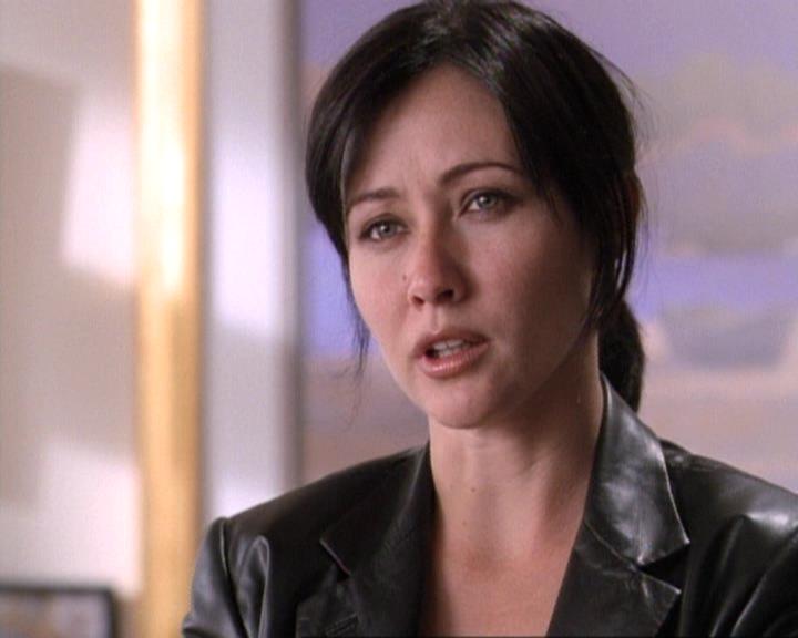 Charmed-Online-dot-net_119OutOfSight0515.jpg