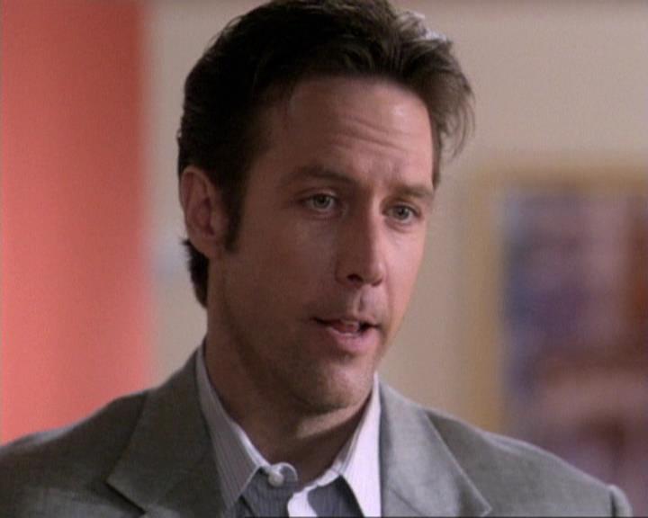 Charmed-Online-dot-net_119OutOfSight0518.jpg