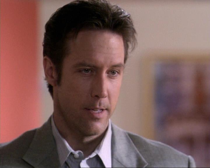 Charmed-Online-dot-net_119OutOfSight0521.jpg