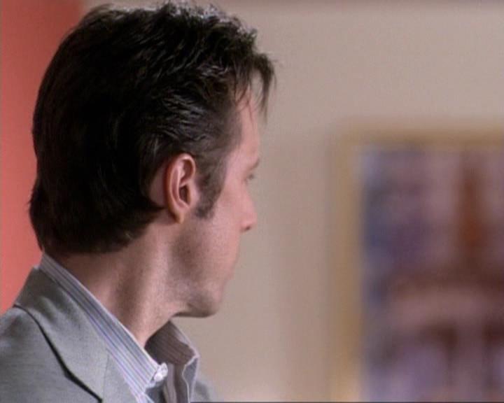 Charmed-Online-dot-net_119OutOfSight0522.jpg