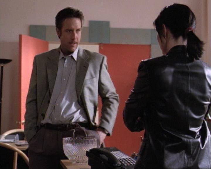 Charmed-Online-dot-net_119OutOfSight0531.jpg