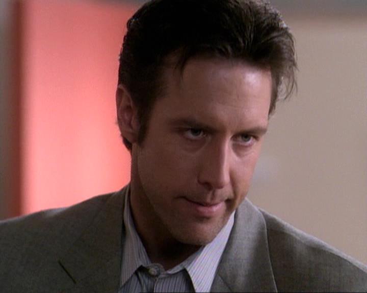 Charmed-Online-dot-net_119OutOfSight0558.jpg