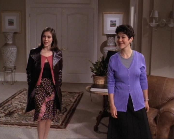 Charmed-Online-dot-net_119OutOfSight0576.jpg