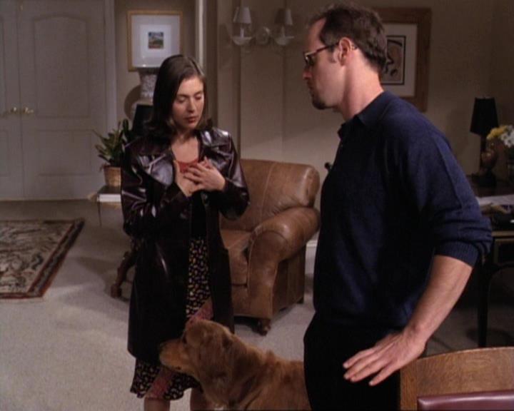 Charmed-Online-dot-net_119OutOfSight0624.jpg