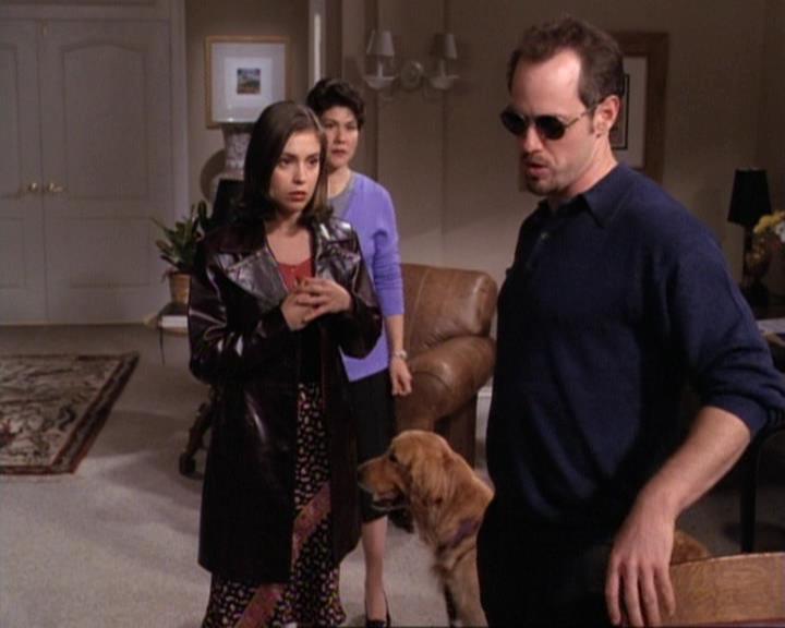 Charmed-Online-dot-net_119OutOfSight0629.jpg