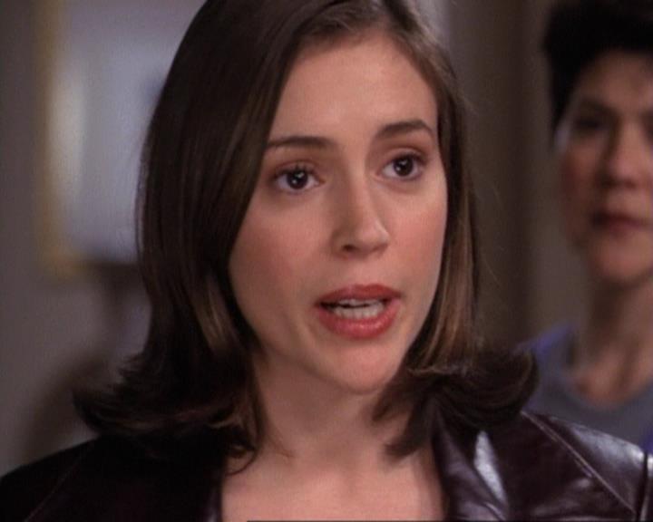 Charmed-Online-dot-net_119OutOfSight0637.jpg
