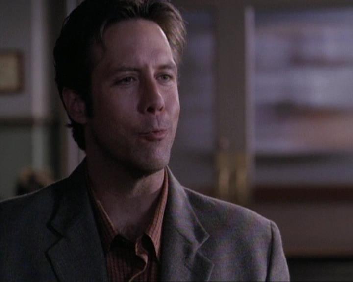 Charmed-Online-dot-net_119OutOfSight0979.jpg