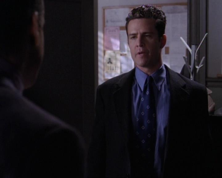 Charmed-Online-dot-net_119OutOfSight1001.jpg