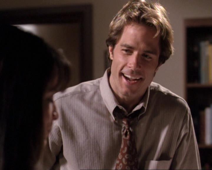 Charmed-Online-dot-net_119OutOfSight1025.jpg