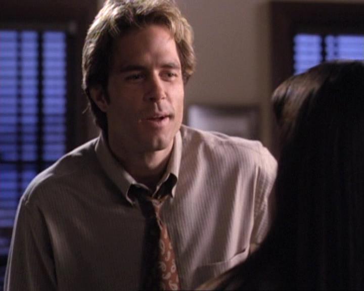 Charmed-Online-dot-net_119OutOfSight1055.jpg