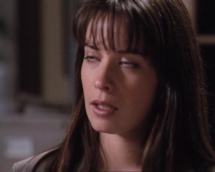 Charmed-Online-dot-net_119OutOfSight1076.jpg