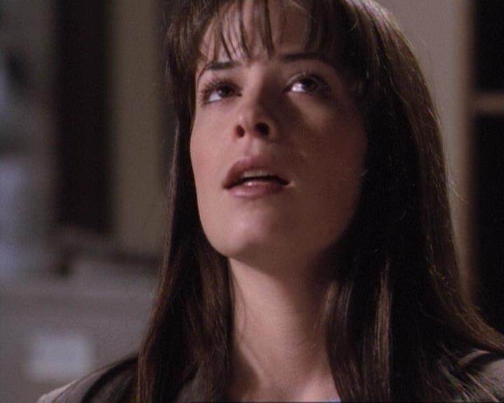 Charmed-Online-dot-net_119OutOfSight1077.jpg