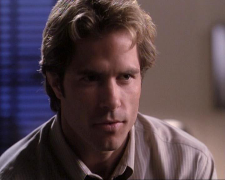 Charmed-Online-dot-net_119OutOfSight1082.jpg
