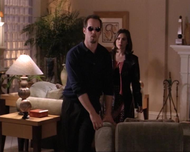 Charmed-Online-dot-net_119OutOfSight1235.jpg