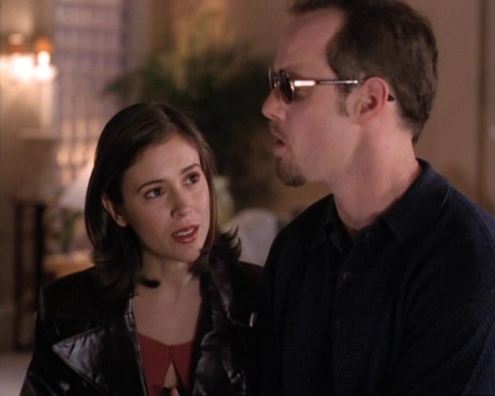 Charmed-Online-dot-net_119OutOfSight1265.jpg