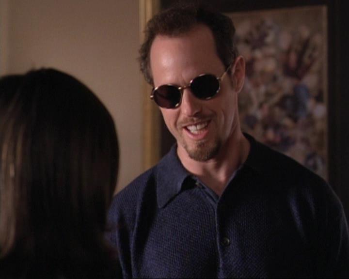 Charmed-Online-dot-net_119OutOfSight1305.jpg