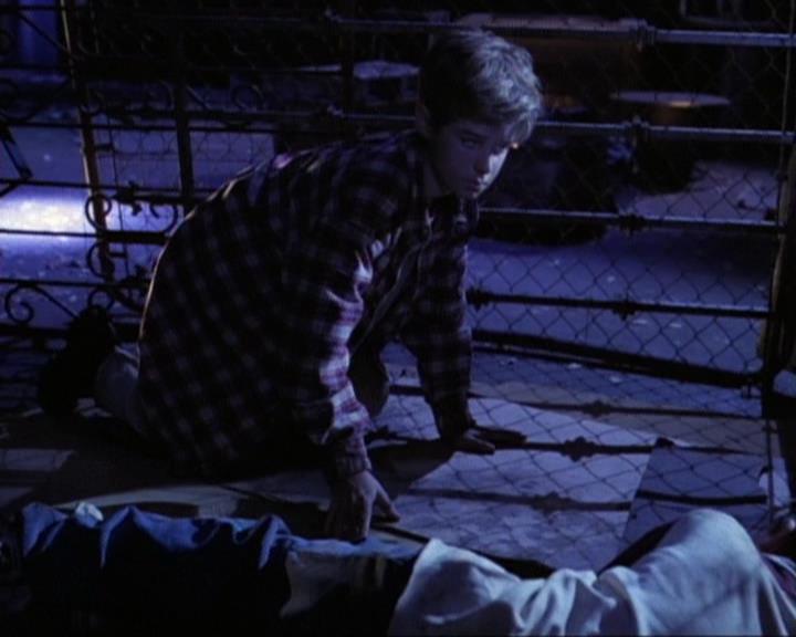 Charmed-Online-dot-net_119OutOfSight1326.jpg Charmed-Online-dot-net_119OutOfSight1326.jpg