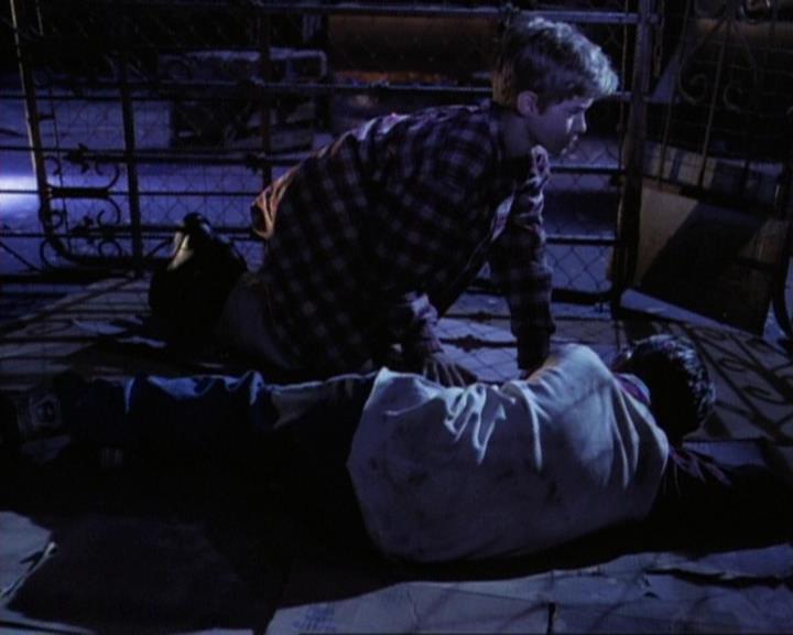 Charmed-Online-dot-net_119OutOfSight1329.jpg Charmed-Online-dot-net_119OutOfSight1329.jpg