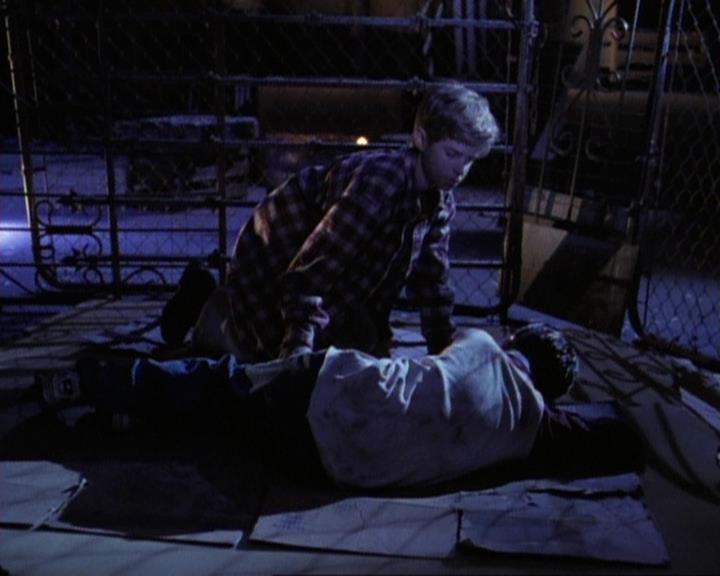 Charmed-Online-dot-net_119OutOfSight1332.jpg Charmed-Online-dot-net_119OutOfSight1332.jpg