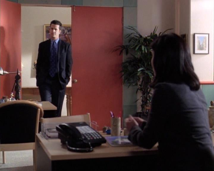 Charmed-Online-dot-net_119OutOfSight1375.jpg