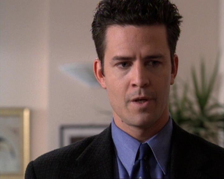 Charmed-Online-dot-net_119OutOfSight1406.jpg