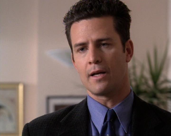 Charmed-Online-dot-net_119OutOfSight1415.jpg
