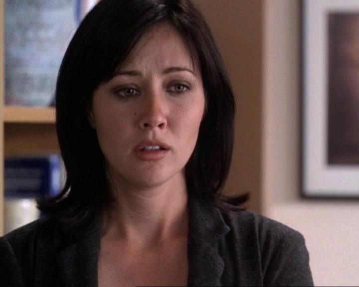 Charmed-Online-dot-net_119OutOfSight1424.jpg