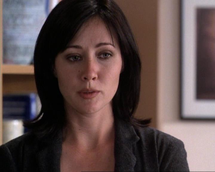 Charmed-Online-dot-net_119OutOfSight1425.jpg