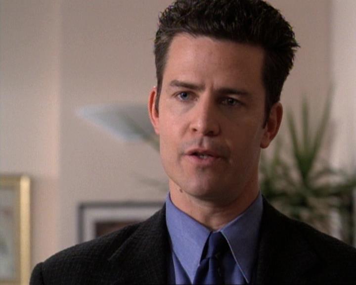 Charmed-Online-dot-net_119OutOfSight1431.jpg