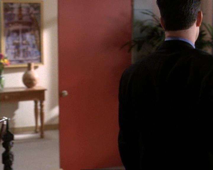 Charmed-Online-dot-net_119OutOfSight1442.jpg