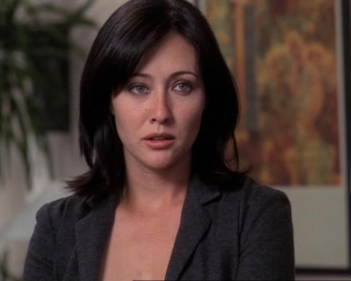Charmed-Online-dot-net_119OutOfSight1447.jpg