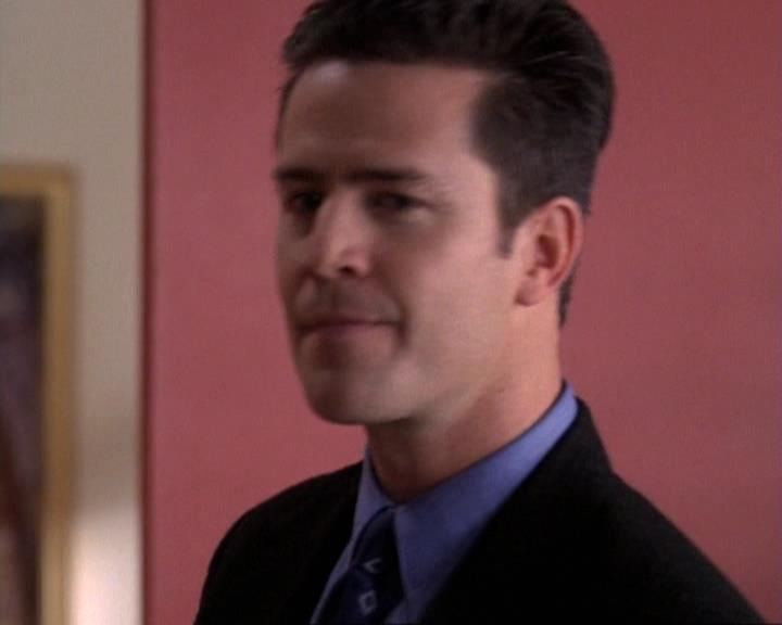 Charmed-Online-dot-net_119OutOfSight1449.jpg