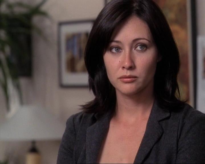 Charmed-Online-dot-net_119OutOfSight1452.jpg