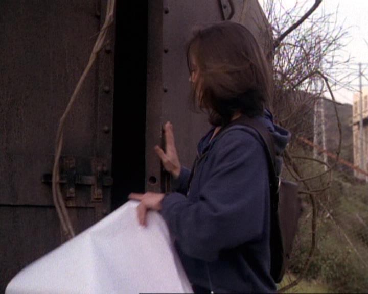Charmed-Online-dot-net_119OutOfSight1466.jpg