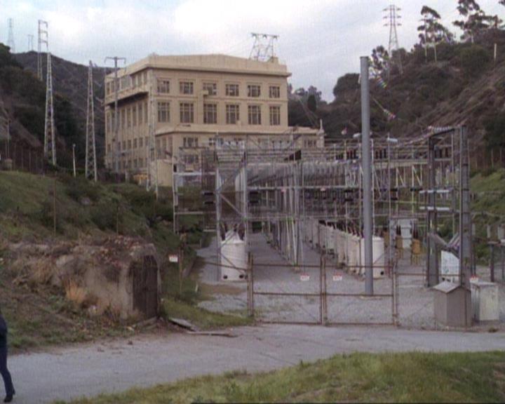 Charmed-Online-dot-net_119OutOfSight1472.jpg Charmed-Online-dot-net_119OutOfSight1472.jpg