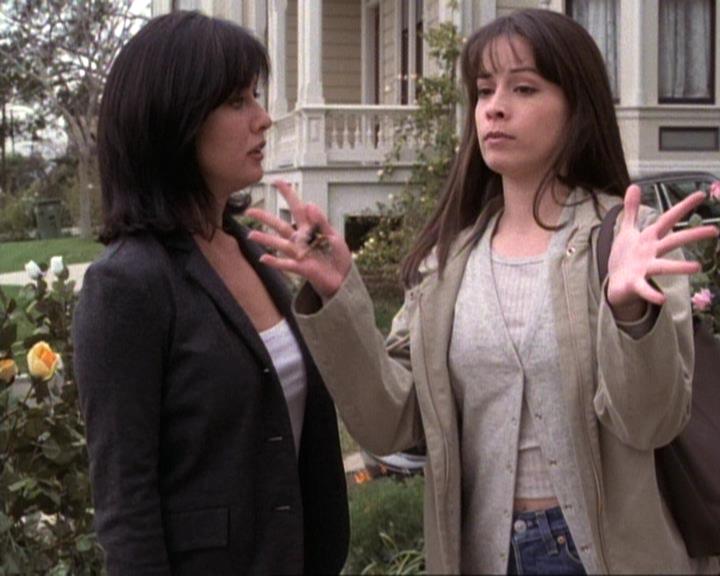Charmed-Online-dot-net_119OutOfSight1531.jpg