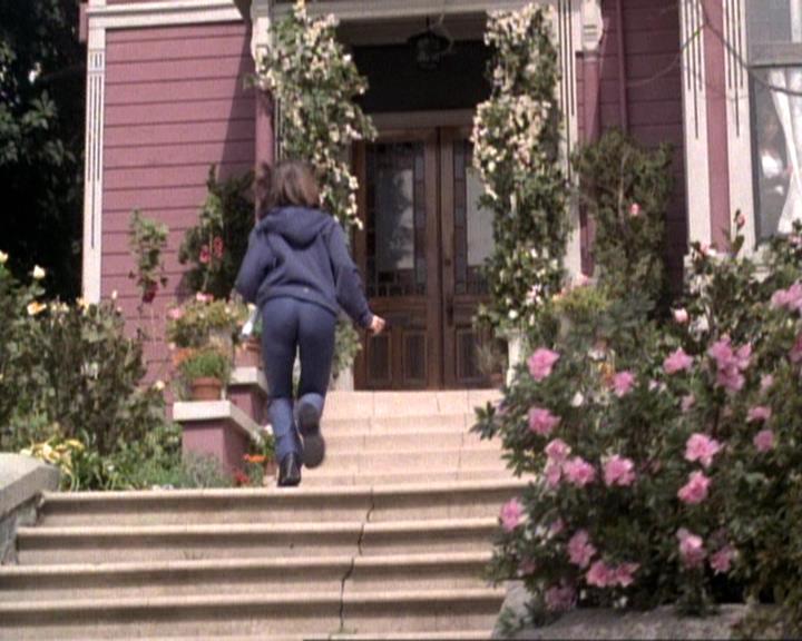 Charmed-Online-dot-net_119OutOfSight1597.jpg