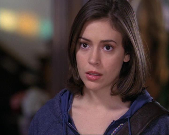 Charmed-Online-dot-net_119OutOfSight1616.jpg