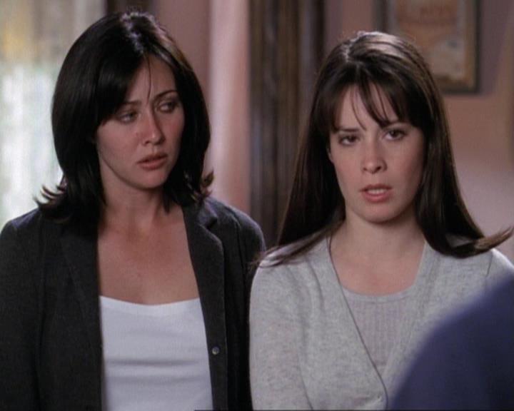 Charmed-Online-dot-net_119OutOfSight1630.jpg