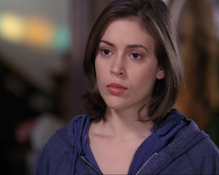 Charmed-Online-dot-net_119OutOfSight1632.jpg
