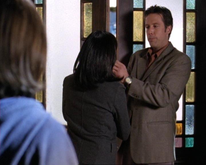Charmed-Online-dot-net_119OutOfSight1644.jpg