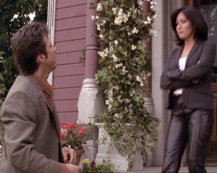 Charmed-Online-dot-net_119OutOfSight1707.jpg