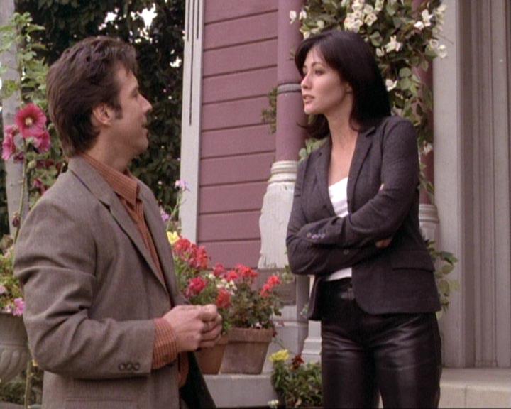 Charmed-Online-dot-net_119OutOfSight1710.jpg