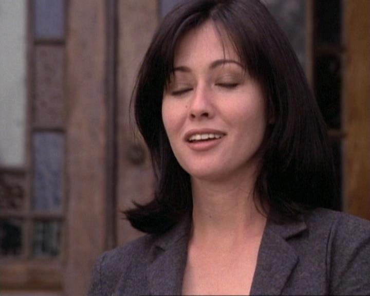 Charmed-Online-dot-net_119OutOfSight1727.jpg