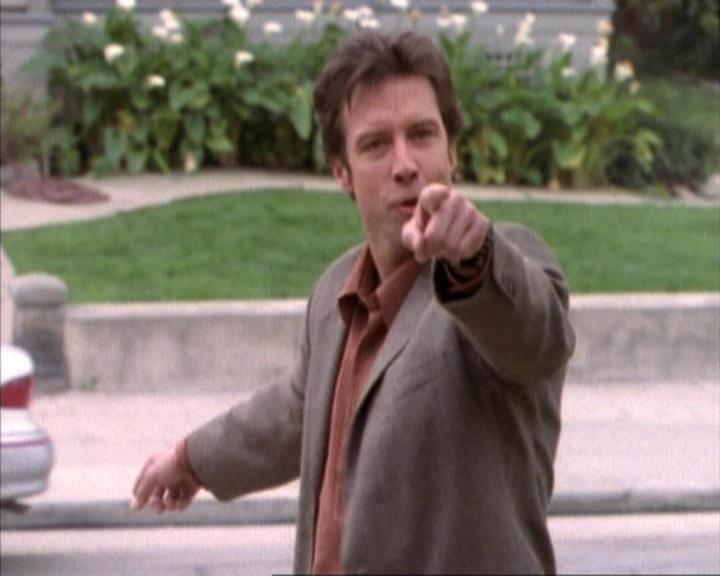 Charmed-Online-dot-net_119OutOfSight1731.jpg